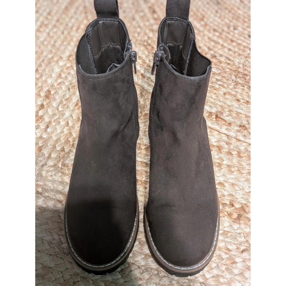Kensie Kayla B Dark Brown Faux Suede Lug Sole Ankle Boots Women's 6M